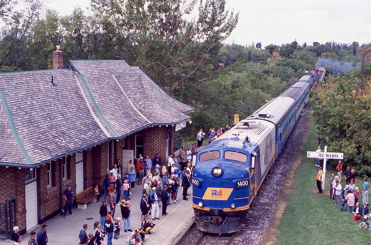 This was a nice day of train chasing even if the sun did not cooperate most of the day. RLK 1400 and ETR 9 ran a few excursion trips over the Guelph subdivision this day. A decent crowd can be seen at the old CNR station in St Mary’s as the train performs a run by.