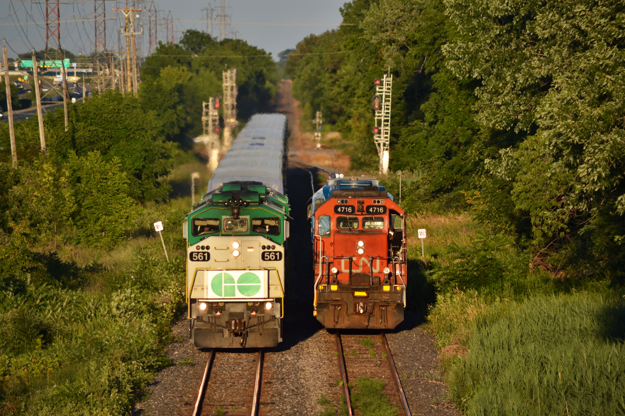 What looks like something out of the late 90's early 2000's, but happening in 2022 is pretty remarkable. After 581 made quick work of the Grimsby sub today, they ended up being held up at Nelles Rd for both the evening NF GO train, as well as Amtrak 698 with 717 leading. The delay led 581 to be in PL to say the least, as a bonus, getting the only F59 set running ( as I believe ) to be the only train set like this. Someone will correct me just how many F59's are left, but not many I am guessing.