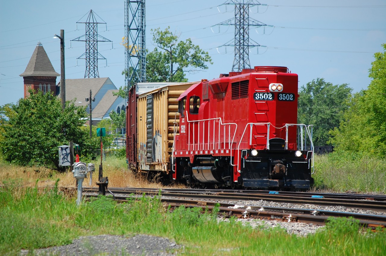 JLCX 3502 arrives at Merritton to head back to Welland.