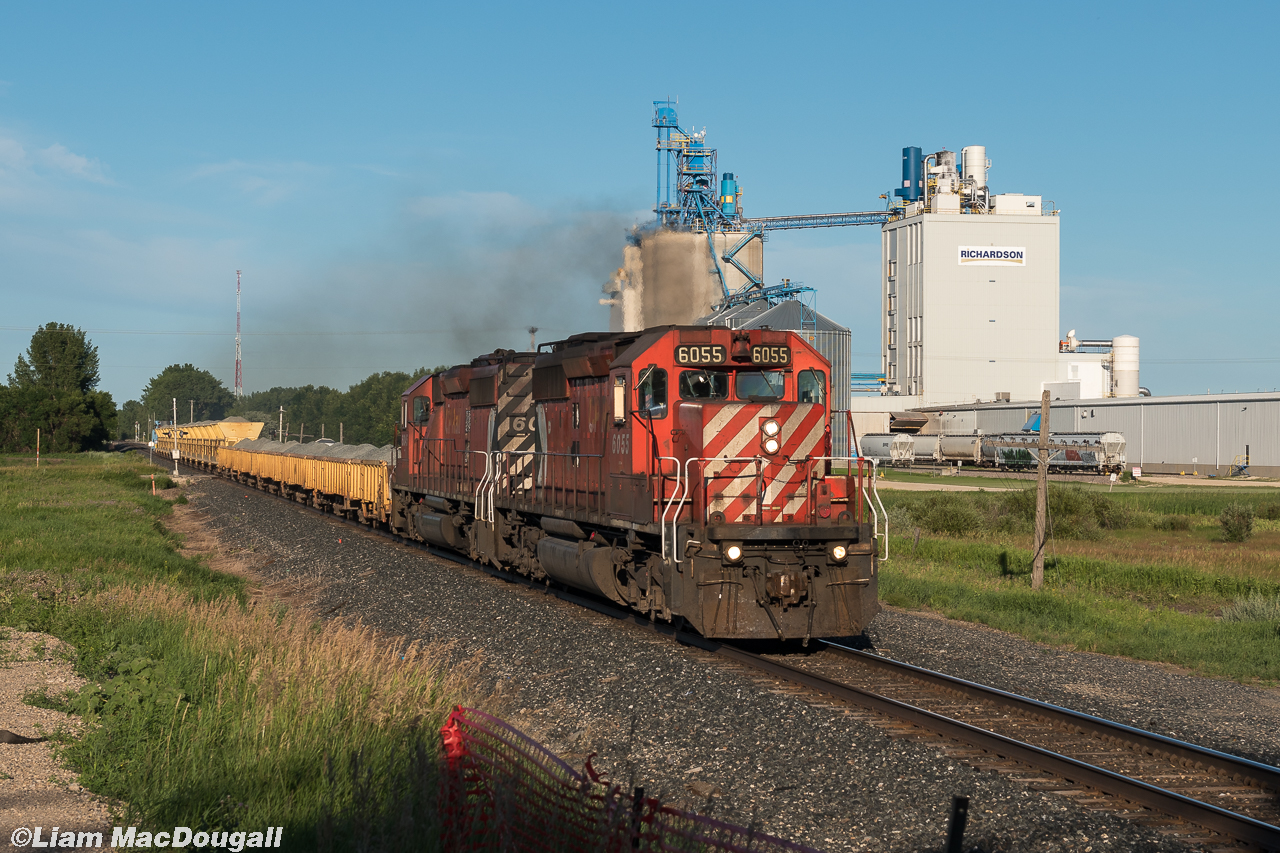 Through some sweet evening light, a pair of Multimark SD40-2s lead train 2BAL-24 as they head westbound from Portage La Prairie making a beeline for Brandon, MB. Coming out to Manitoba, work trains like this are exactly what I was hoping to catch, partly because of the scenery but mainly because of the lack of such trains in the Toronto area this year.