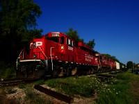 CP H41 shoves back to Kinnear Yard with CP 2205, CP 3045 & CP 3033 for power. It is building its train before taking the Belt Line towards the industrial section of Hamilton, where it will serve a couple of clients before heading back to the yard for a lunch break.