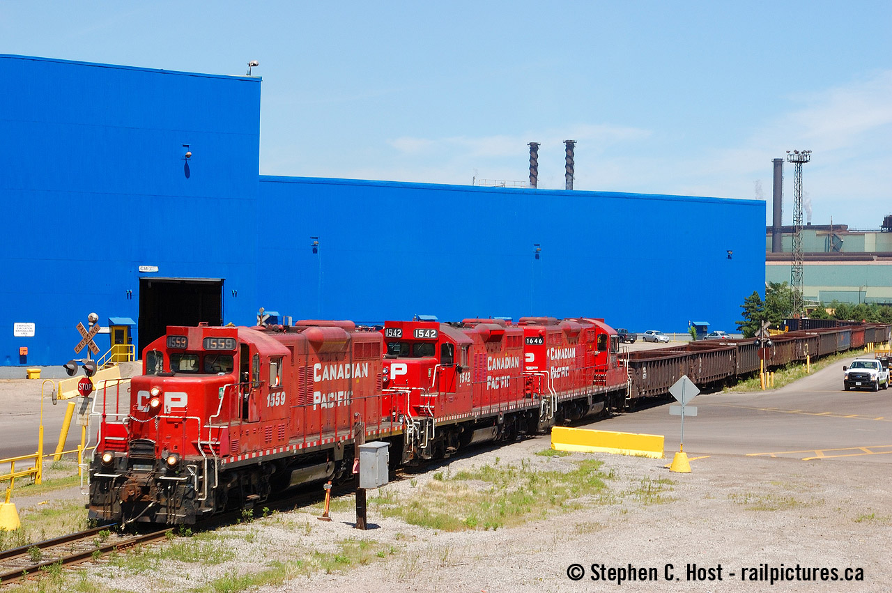 CP's Kinnear yard job was basically GP9's for the years I followed it in Hamilton in the 2000's and early 2010's. Then suddenly it all ended. Back in this era, I just had a 2'nd child and my time for train was *slim* so it only  usually happened on the way to Family events in Hamilton or Sarnia. This was one such encounter with a nice matching set of three gp9's. It only took me  11 years to do this again with CN..