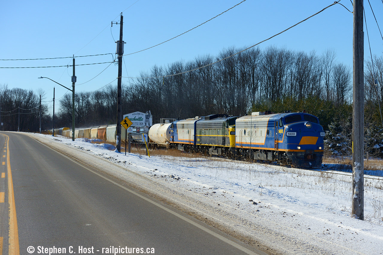 Oh to do this again.. three FP9A's blasting out of Beachville with a few dozen cars of mixed freight and autoracks, this was peak OSR for the F unit fans as these were together for a couple weeks in Winter 2015... then for a couple days in August 2015.. then it hasn't happened since. Never say never!