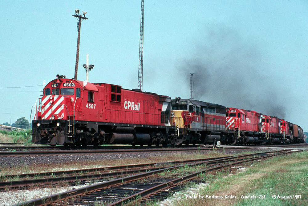 CP 4507, AC 186, CP 4733, and two more MLW's slug a westbound through Guelph Jct. On August 15th, 1987