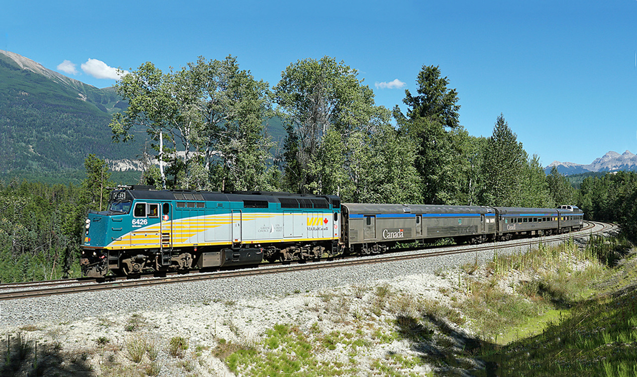 VIA #5 (The Skena) approaches Harvey on the Tête Jaune Sub.