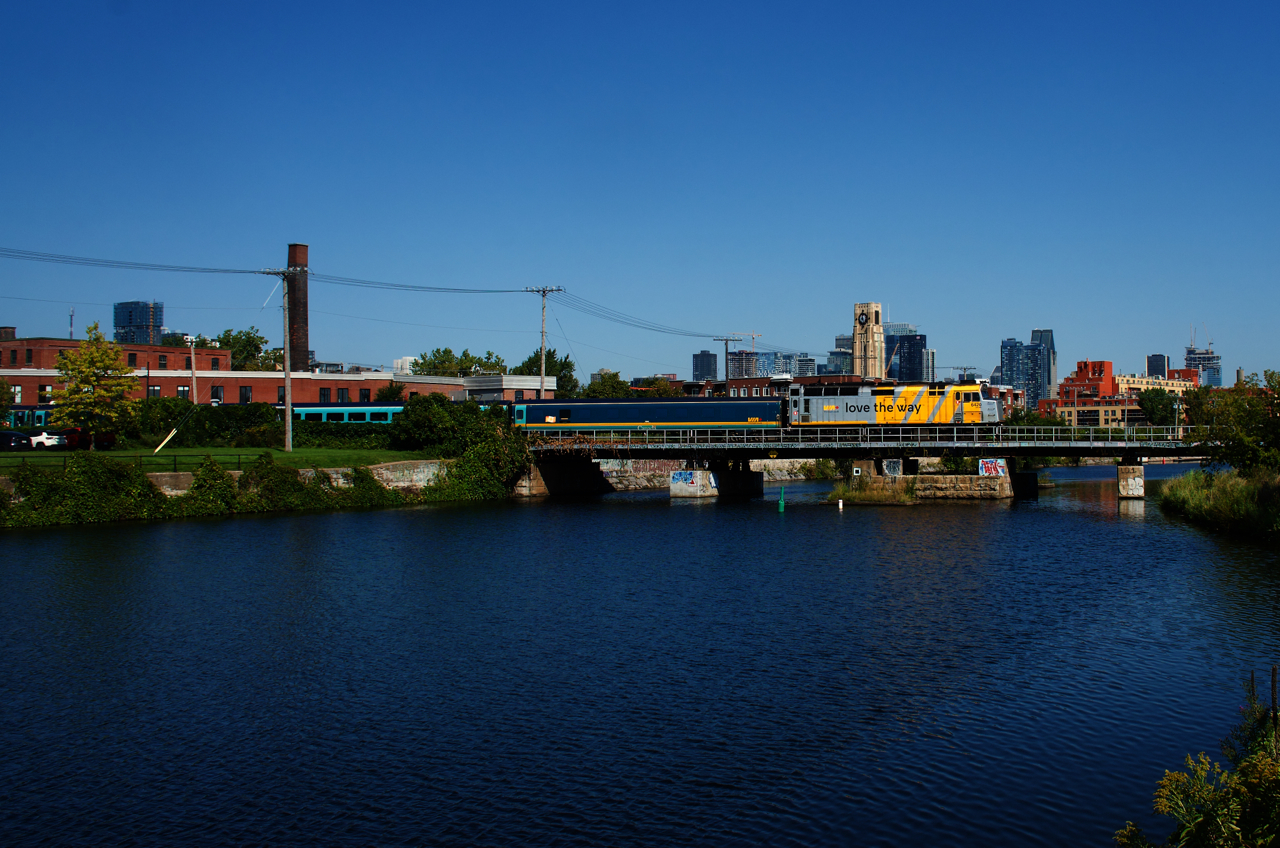 Railpictures.ca Michael Berry Photo VIA 24 from Ottawa is crossing