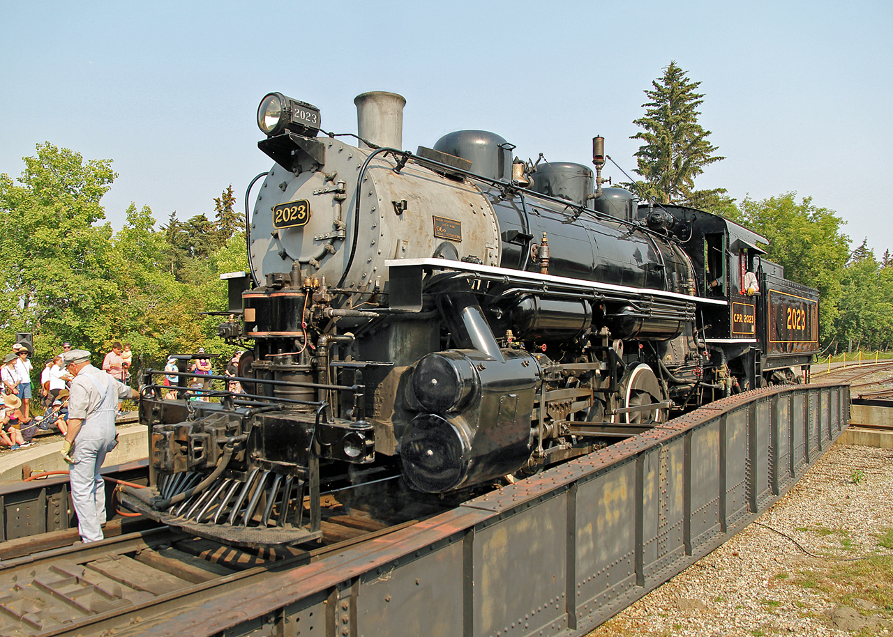 Originally built for the US army CP 2023 is now one of Heritage Parks locomotives.  Seen here on Railway Days giving a demonstration of turntable operation.