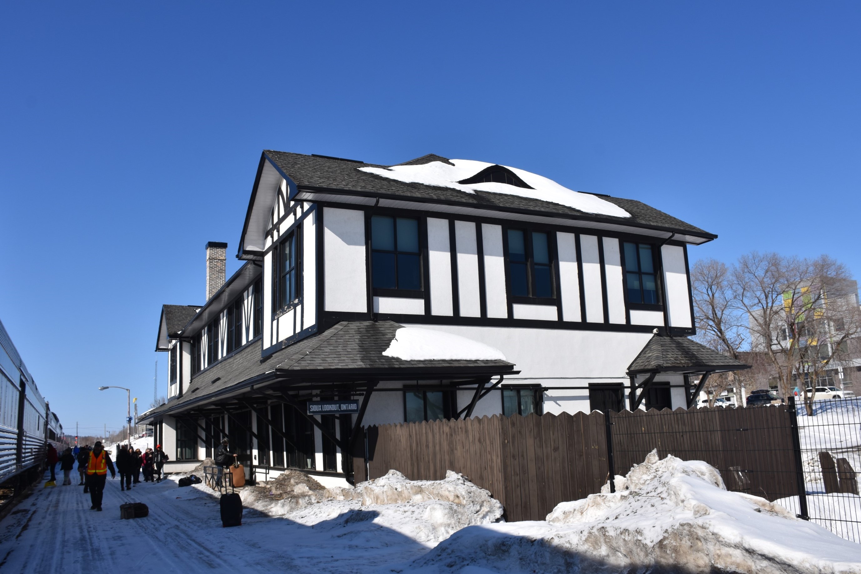 Railpictures.ca Paul O'Shell Photo CN’s Sioux Lookout, ON station is