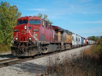 Northbound: CP 239-04 with CP AC4400CW 8576 and UP AC44CWCTE 5554 at Mile 19.62 on the CP Hamilton Sub will be meeting 236 at Welland as they head for the yard to do their work on Oct 4/22