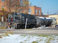 GIO Railways TRRY 1859 switches at Welland Ave in St. Catharines as they picked up one tank car on Nov 23/22.