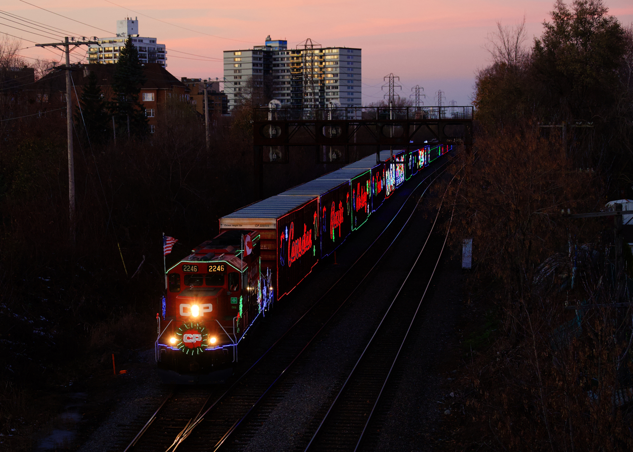 The US Holiday Train has just come off of the Farnham Connection and is on the Adirondack Sub as it heads south to its first of five shows tonight in southern Quebec. After its last show it will deadhead down the D&H and perform shows in Mechanicville and Saratoga Springs tomorrow evening.