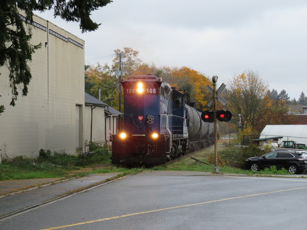 SRY 108 long-hood forward at Prideaux street