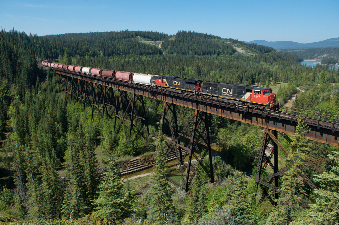 The CN bridge over Maskuta Creek just west of Hinton Alberta is always worth a shot when in the area. Check out the water colour difference between the Athabasca river in the background and the creek beneath the bridge.
