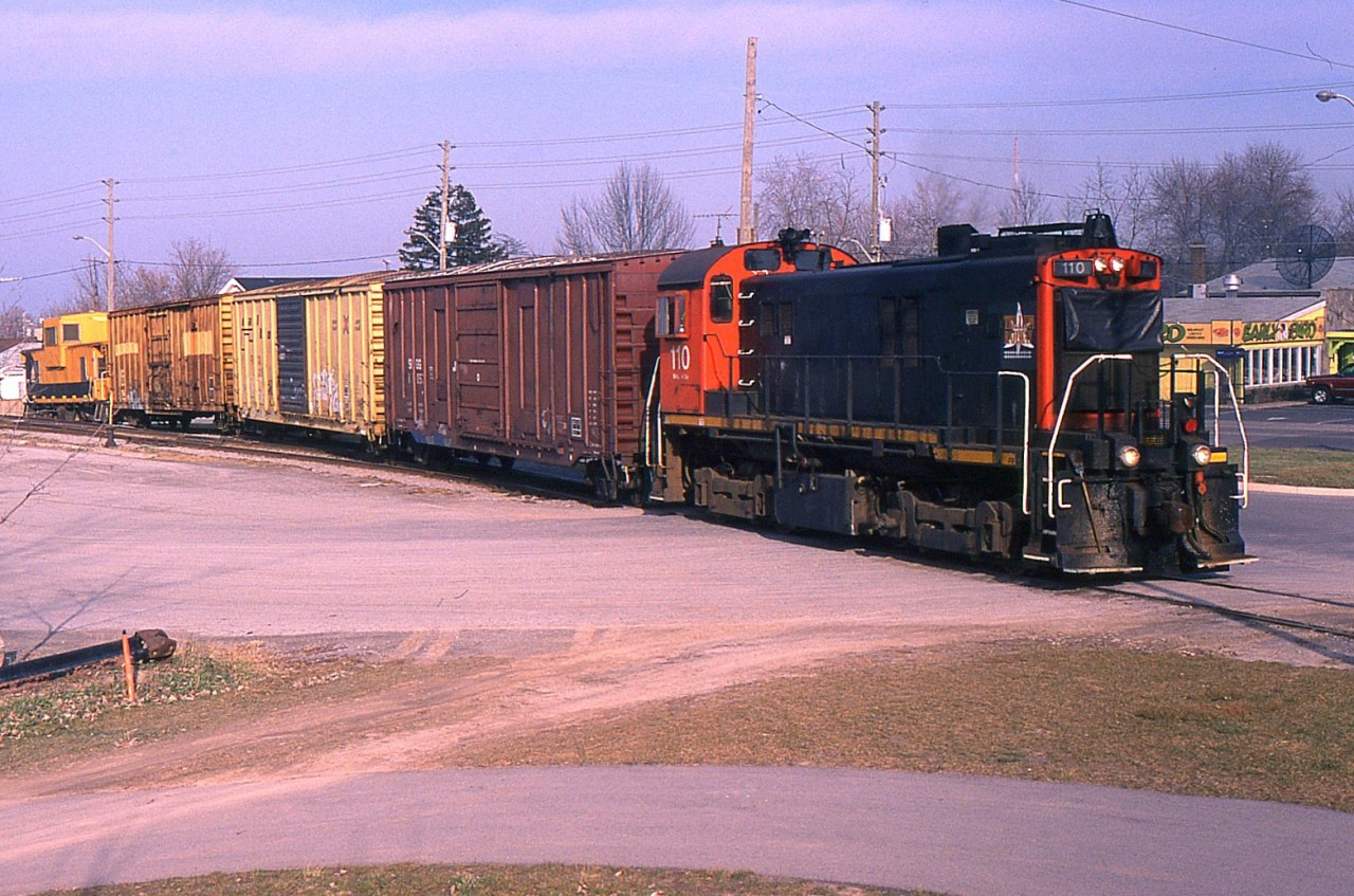 TRRY 110 works at Interlake Paper on the Townline Spur on Dec 20/2006.