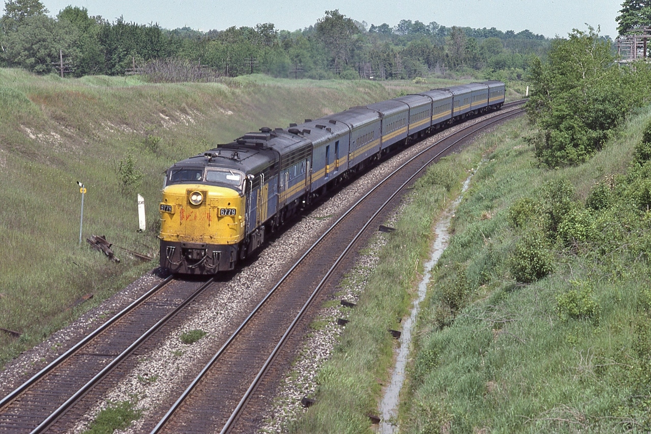 Happier times for VIA.....


...given the Dec 23 & 24, 2022 VIA communications fiasco's.....(#44 hits tree near Cobourg, rescue takes 22+ hours, 9 other trains delayed similarly)


Everyone's favourite First Gen FPA-4 & F7B power a Rapido,,,,


VIA #63 at the Bee Bridge June 11, 1983 Kodachrome by S.Danko


   More bee bridge: 


       CP version 


       Budd's 4 you 


sdfourty