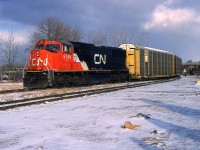 Back in 2001 CN often ran 332 across the Whirlpool Bridge from CSX Niagara Yard to Oakville. Instead of crossing from Buffalo to Fort Erie over the International Bridge.