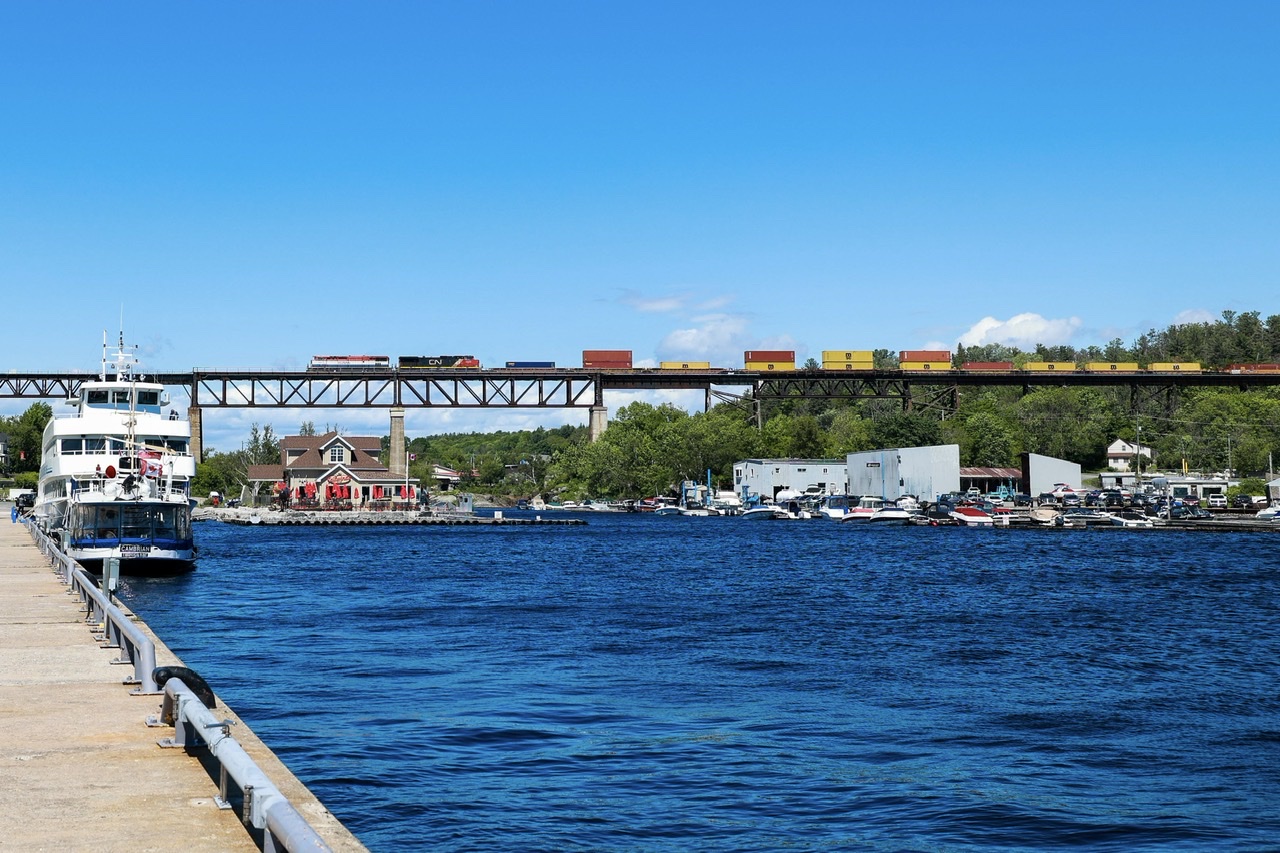 BCOL 4609 leading CN X10521 03, CN 2523 trailing, at Parry Sound trestle