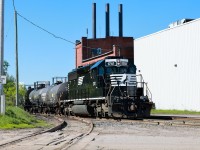 0900 ONR North Bay job ONT 1741 (ex-NS 3535) switching the north end of North Bay yard by Worthington St
