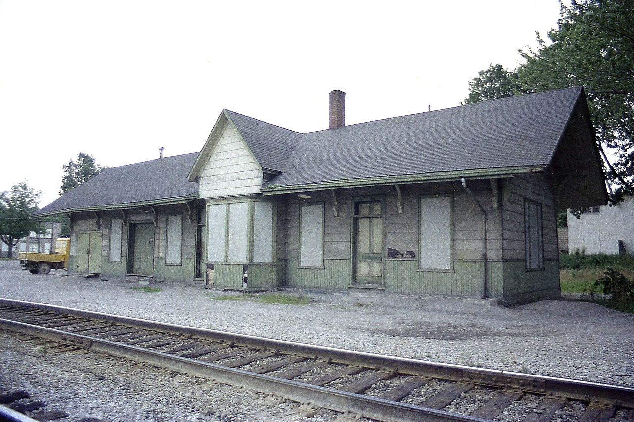 Not a lot has changed with this station over the years. It was built for the new Canada Southern in 1871. Passenger trains no longer ran over the line by the 1980s when the station was threatened with demolition. (this image was taken back when the possibility of survival looked promising) Fortunately it was saved and purchased by the local Chamber of Commerce, and ended up the property of the Waterford and Townsend Historical Society which in turn leased it out to a business called "Quilt Jct." which has been doing fairly well.  The problem is now that the property is up for sale which could mean the end of the business there. Complicating everything pending any sale is the Society owns the building and the County owns the land beneath it. And the Ontario Heritage Foundation has declared the structure a Historical building.
So, it is worth a few photos if you are ever out this way.  Waterford has a lot to offer. The old CASO is now a great walking trail, as is the former LE&N line that crosses over the local waters and the former CASO via the Black Bridge, which is a couple of hundred yards west of this station. Nice antique market and of course a place to enjoy a local craft beer makes this a nice stop along the west end of Alice St while in town.
