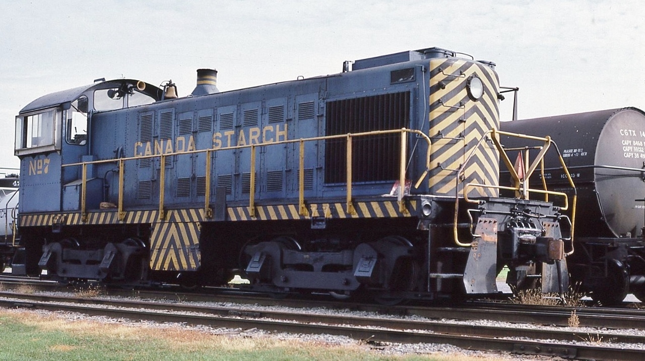 ...all ALCO & proud...


...Brass Bell, Single Note Horn, plain roller bearings...


...anyone know #7's whereabouts today?


At Cardinal Ontario, ALCO S4  Canada Starch #7, September 22, 1986 Kodachrome by S.Danko