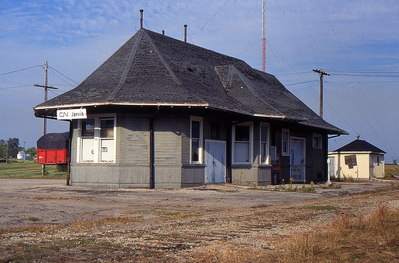 CN Jarvis station and the Cayuga Sub were just ripped out in 1997.