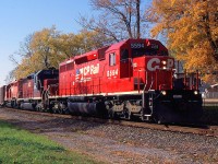 CP 5594 South approaching Mile 1 on the CP Hamilton Sub in 1998. This portion of the line was pulled up shortly after 2002. 