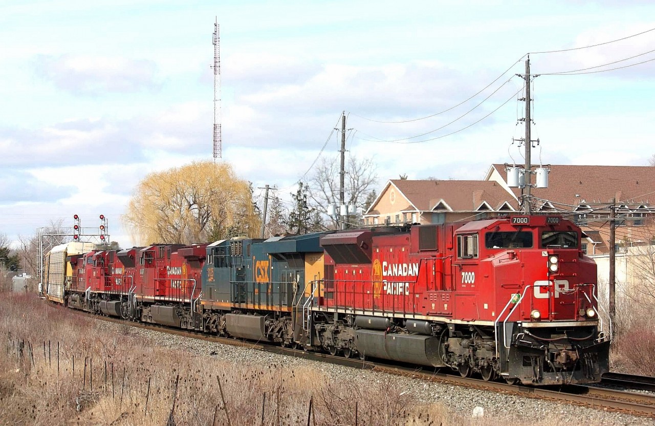 CP 134 with a 5 unit lashup with one CSX as second unit.
