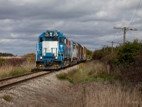 CN 4910 leads a short L568 West on the Guelph Sub approaching New Hamburg.