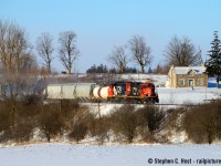 There were very few blue sky snowy days in Ontario this winter, pictured was one of them, L542 is blasting eastward through Mosborough by a rural stone farm with "unique" 4136 taking the charge. Its been an awfully grey, rainy, and snow melting winter and it may just be finished already in 2022/2023 in early February. I wish we had more days like this.