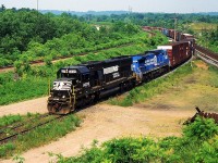 NS 328 with NS 6609 East heads down the Cowpath onto the CN Oakville Sub and makes its way into Hamilton and onto the CN Grimsby Sub to Niagara.