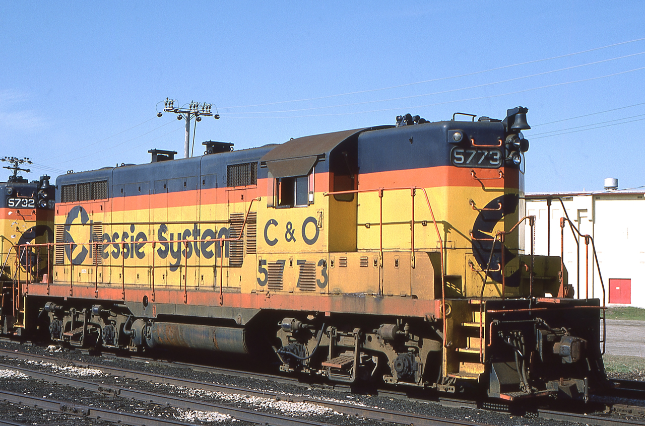 Peter Jobe photographed C&O 5773 in St. Thomas, Ontario on April 13, 1986.