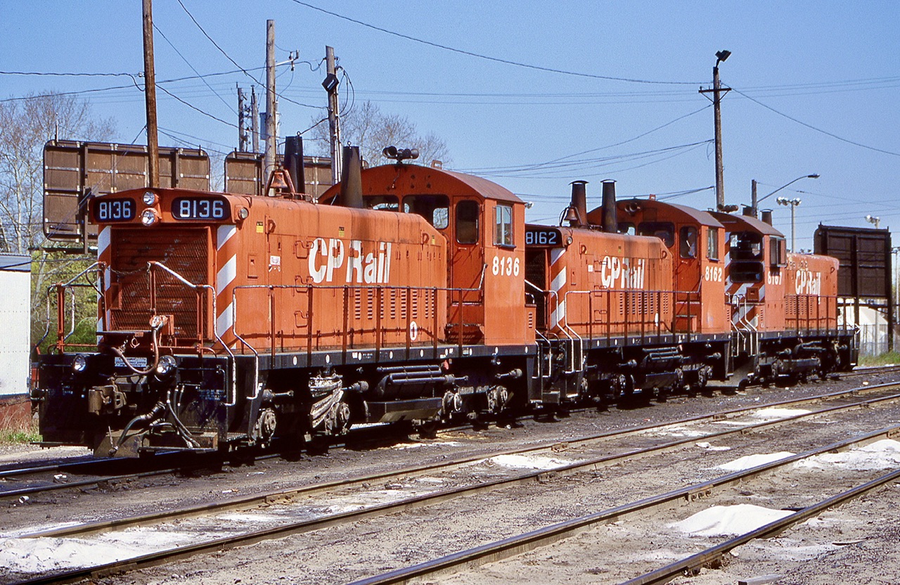 For a while CP’s SW1200’s were a fixture around Hamilton and the former TH&B lines. Hear a trio rest over the weekend at kinnear yard. Many were regulars along the branch lines around Southern Ontario for decades.