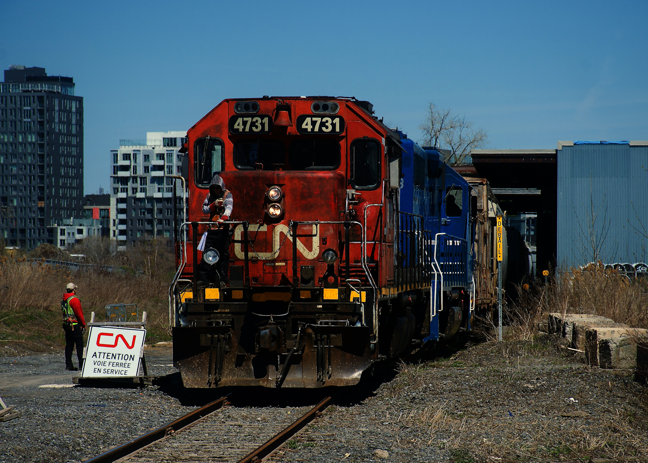 CN 500 is getting ready to leave the P&H mill with grain empties.