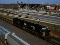 A pair of NS EMD units are headed to the Port of Montreal to pick up intermodal traffic. NS 1832 was involved in a derailment in 2020 and features a not fully painted nose. NS 1832 was rebuilt from standard cab SD70 NS 2543.