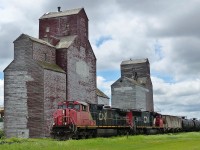 CN 2522 and CN 5661 heading eastbound through Waseca, Saskatchewan.