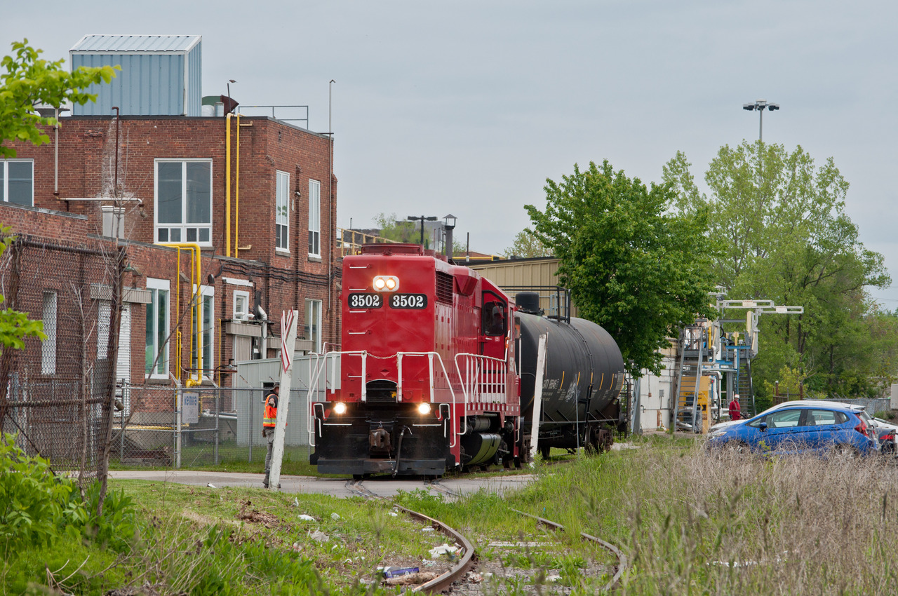 JLCX 3502 crosses the busy Welland Ave dropping a tank car at the rarely served Kemira. In my time shooting trains here in Niagara (12 years), this is only my second time catching them on my camera here, so a rare industry indeed.

For those who wish to correct me in the comments on the railway name, don't waste your energy :)
