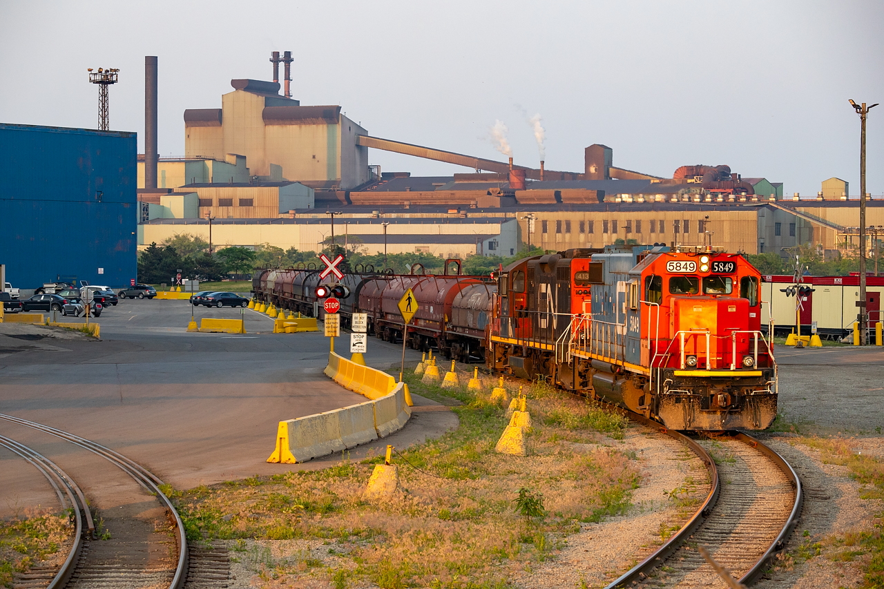 A rare late day appearance for CN at Stelco, with the 1500 dropping 13 empties with no lift.