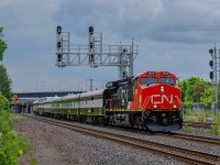 On June 9, 2023, the CN P624 (Business Train) is very watched these days by the railfans of the East of the country. Passing on the CN Montreal Subdivision, he heads for Central Station where a ceremony is planned between senior executives of the company.