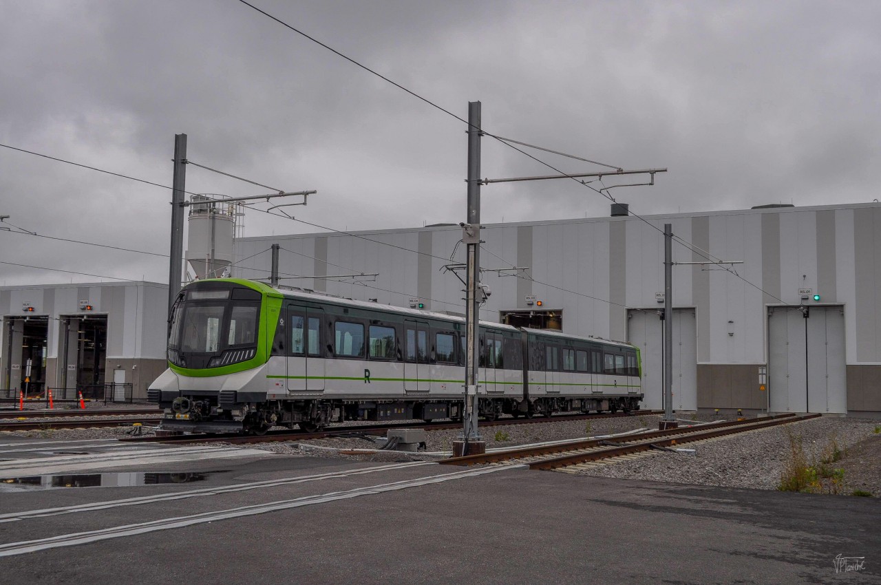 On September 10, an Alstom Metropolis train was stopped on a track at the REM maintenance center in Brossard, the southern terminus of the A1 line.