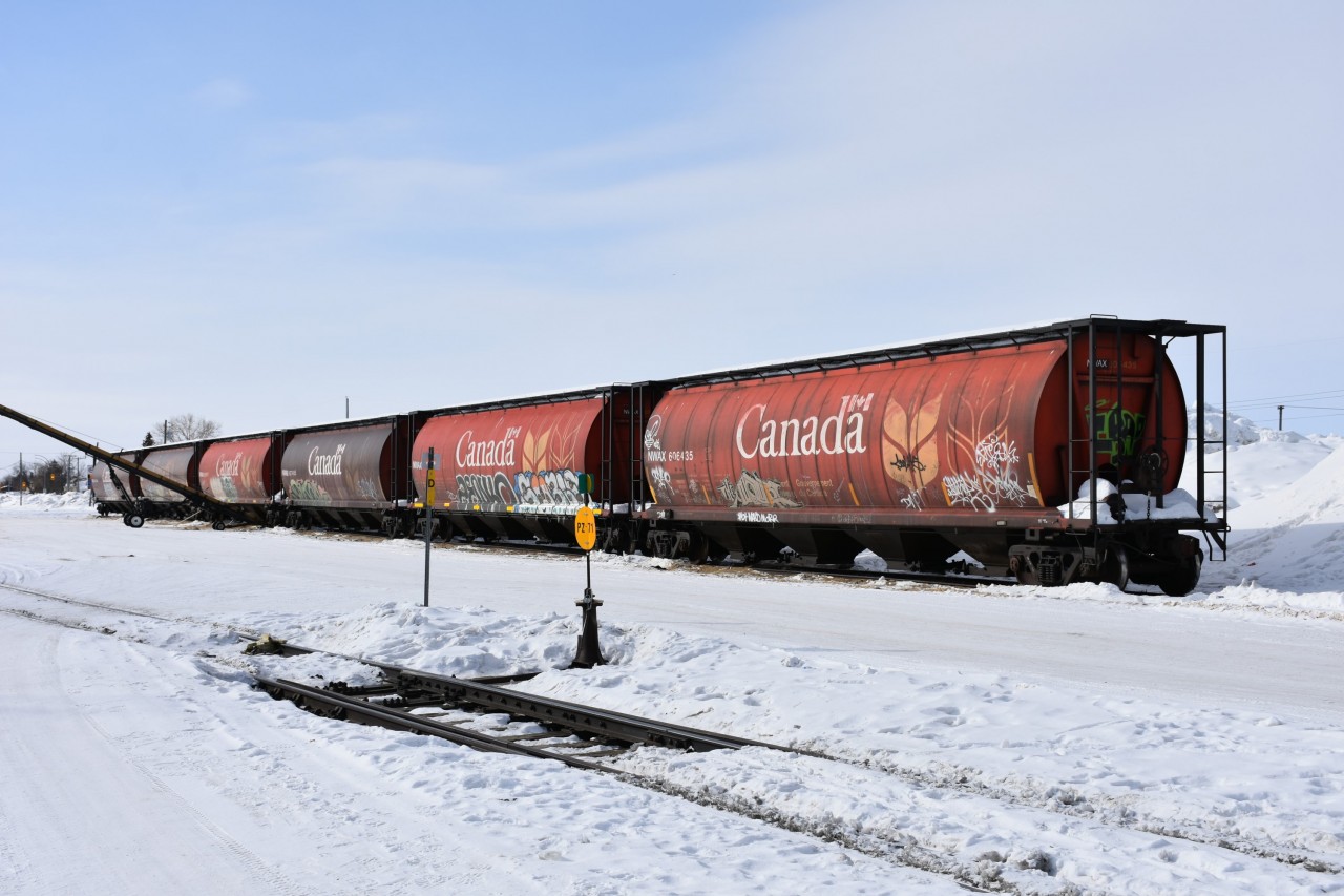 Railpictures.ca Paul O'Shell Photo NWAX 606435 (exCP 606435) and
