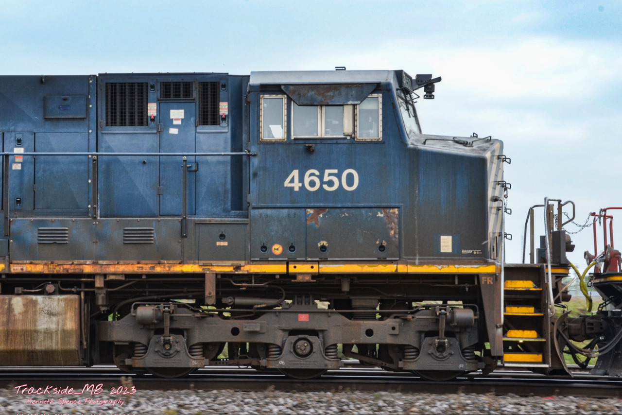 CN M317? departs Symington w/ CN 2222 Leading and 2 interesting trailing units being BCOL 4650 and CN 5351, a neat lashup i’ve seen on CN for a bit