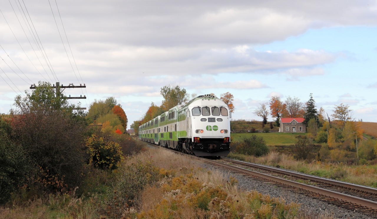 I was sitting at this location just hoping for a westbound anything and on the scanner comes GO 257 east and I thought, dam. Then I realized that the engine would be pushing from the rear so this worked out better than expected. After passing, GO 680 proved to be a decent shot as they powered their way to Kitchener. I would catch the same pair several hours later headed west.