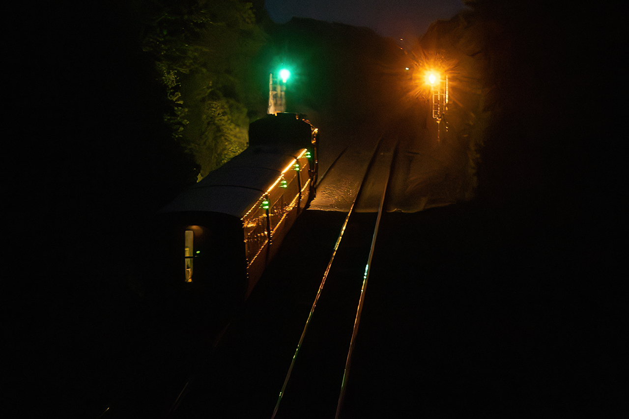 79 about to knock down the light between Paris and Woodstock.