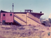 <b> On summer vacation</b> <br>
TH&B X786 is catching a warm summer breeze at the Chatham Street engine facility in Hamilton, ON in mid-July 1975. It will be several months before anyone has to think about getting her ready for what she was built for.