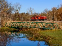 A pair of OSR's SW1200RSus trundle into Ingersoll to lift a car of propane for Factor Gas in St. Thomas.