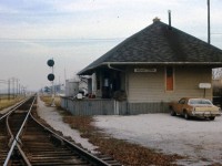 Here's another pic on our way to my fathers home town of Windsor. They were long trips going to Windsor but I do miss the days when he would venture off and take us to these now historic locations. Here looking east and with no trains in the block is the CASO Ridgetown station which is still standing today less the tracks and signals. Taken from my fathers collection