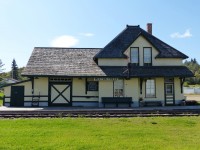 The Meeting Creek railway station was built by the Canadian Northern Railway in 1913 to its standard third-class station plan. Today it represents one of the few remaining examples of this design, and is unique in Alberta, being preserved on its original site.