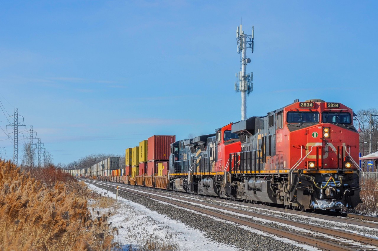 On February 17, 2024, CN 108 (Winnipeg - Montreal) passes Beaurepaire with the BCOL 4650 trail fail!