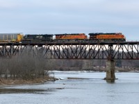 Foreign power leading is still a novelty on the Galt Sub, but this one is a little different. Dispatched from Toronto yesterday on 135, 3 foreign units have run to Windsor and back without a CP unit being added.Is this just a fluke because CP has no power of its own lying around, or is CP going to start looking like three US?