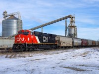 A relatively “new” rebuilt GE CN 3336 grinds past the wood pellet plant at Gainford with Saskatoon to Prince Rupert G 87531 24. 

CN G 87541 24: CN 3336, CN 3042 – DP 1x1x0 – 137 cars